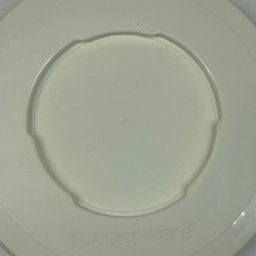Tupperware Lid Only Snack Store Serve 5.25